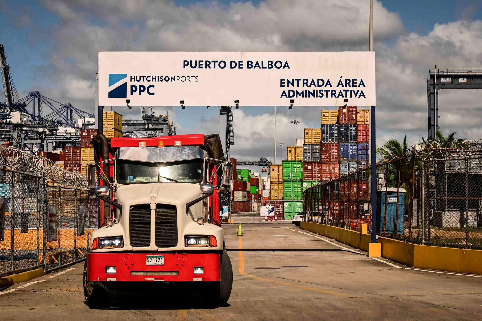 巴拿馬雙港口合約遭判「違憲」,長和案與加劇的中美競爭|Whatsnew