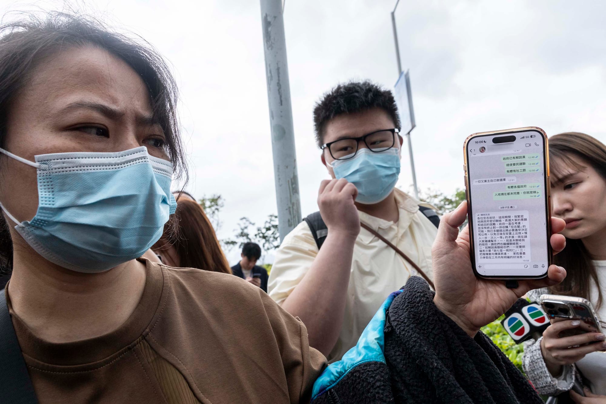 宏福苑大火聽證會：政府指ICU非通風報信，居民不解政黨插手屋苑事｜Whatsnew