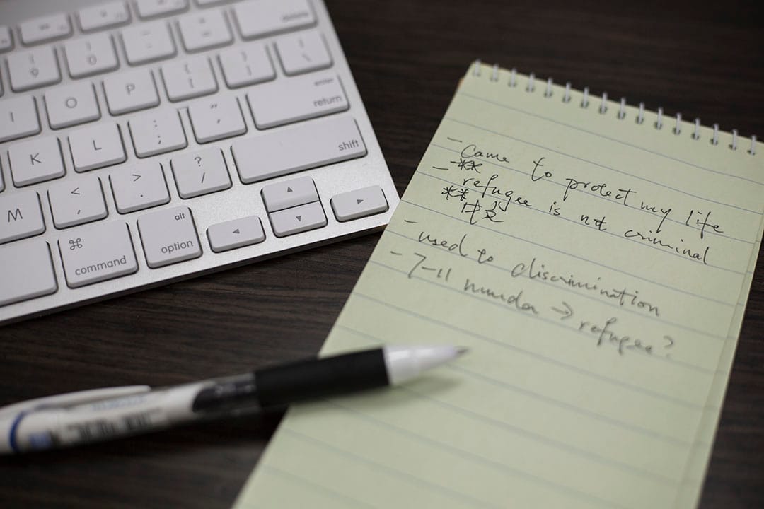 Ayodele請記者記下「難民不是罪犯」這句話,希望在報導中刊出。