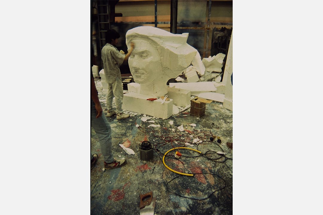 今日,蔡義遠在福建的家鄉已沒了,整條村也消失了。「港人面孔」民女情意結也是其新舊兩個家的情感連繫。