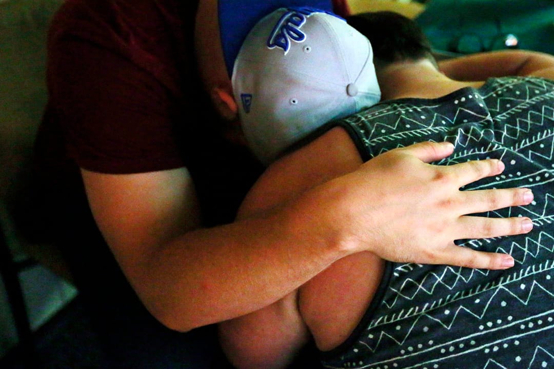 弗吉尼亞州漢普頓市民為多宗槍擊死者祈禱。