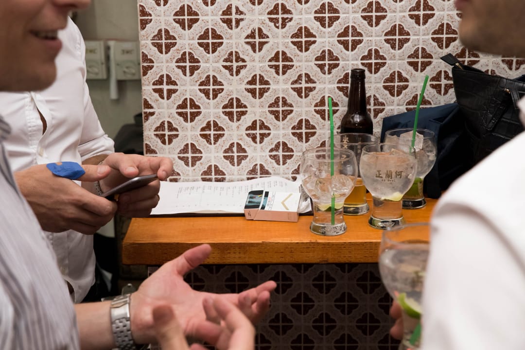 以旧香港为模式的精酿啤酒酒吧何兰正。