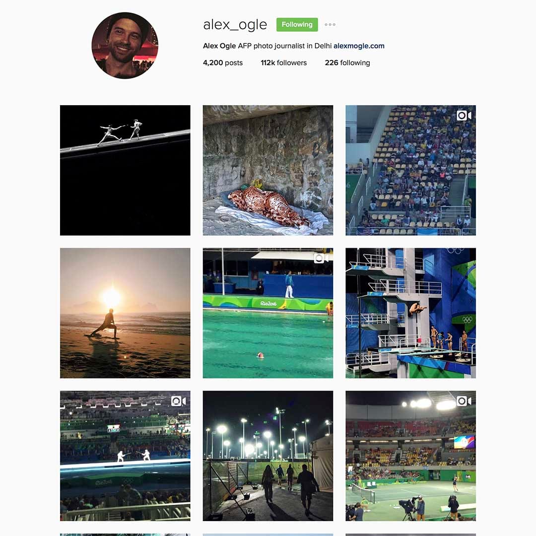 Alex Ogle (@alex_ogle)，法新社駐德里攝影師。 2012年至2015年間於法新社香港分部工作，曾獲多個新聞攝影比賽獎項。