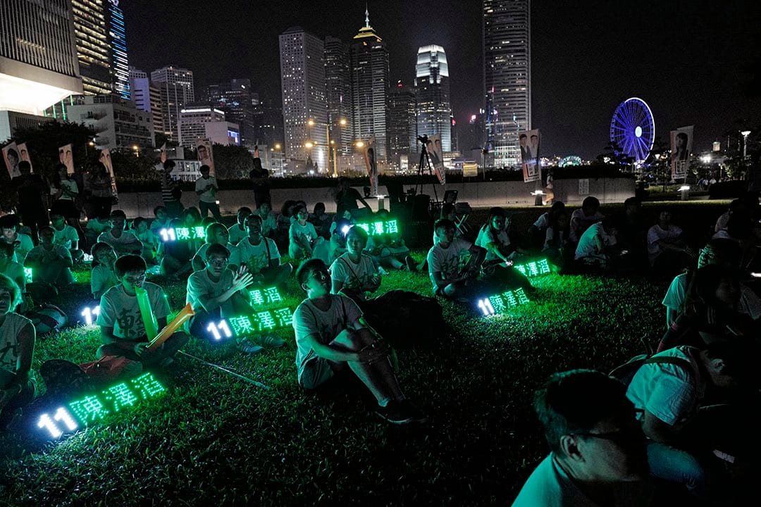 東九龍社區關注組支持者在政總外集會。