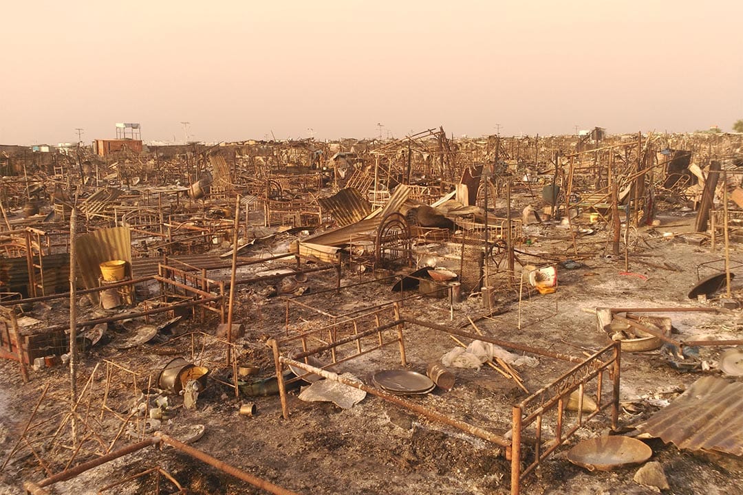 2016年2月，南蘇丹馬拉卡勒(Malakal, South Sudan)，在聯合國營地內爆發衝突後，無國界醫生團隊在2月17和18日徹夜救治傷者。營地內大部分的地方損毀，18人死亡，包括兩名南蘇丹籍的無國界醫生工作人員。