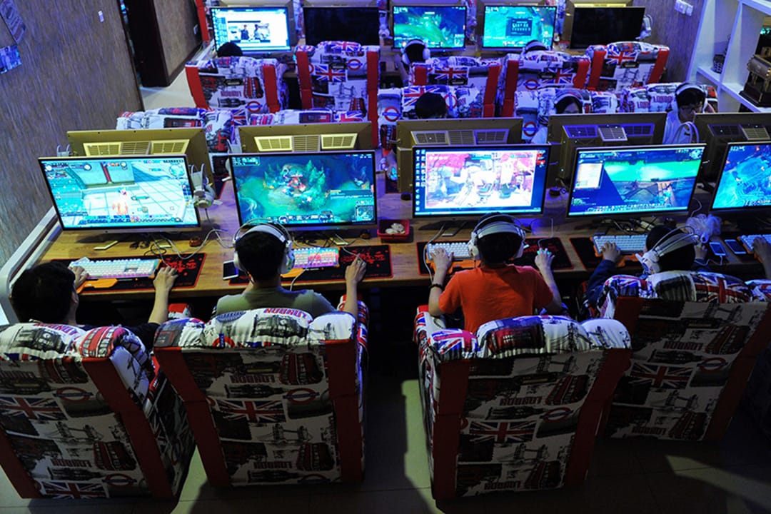 斷網壓抑人們對互聯網的渴望,形成更加瘋狂的反彈。