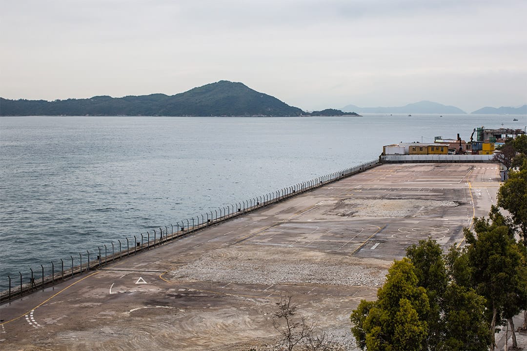 鸭脷洲利南道地皮早前由两大内地发展商龙光地产及合景泰富联手夺得,作价逾168亿元。