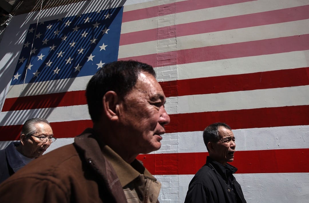 在民族主義情緒激昂的輿論場上,何為「辱國」,如何正視「批評」的看法?