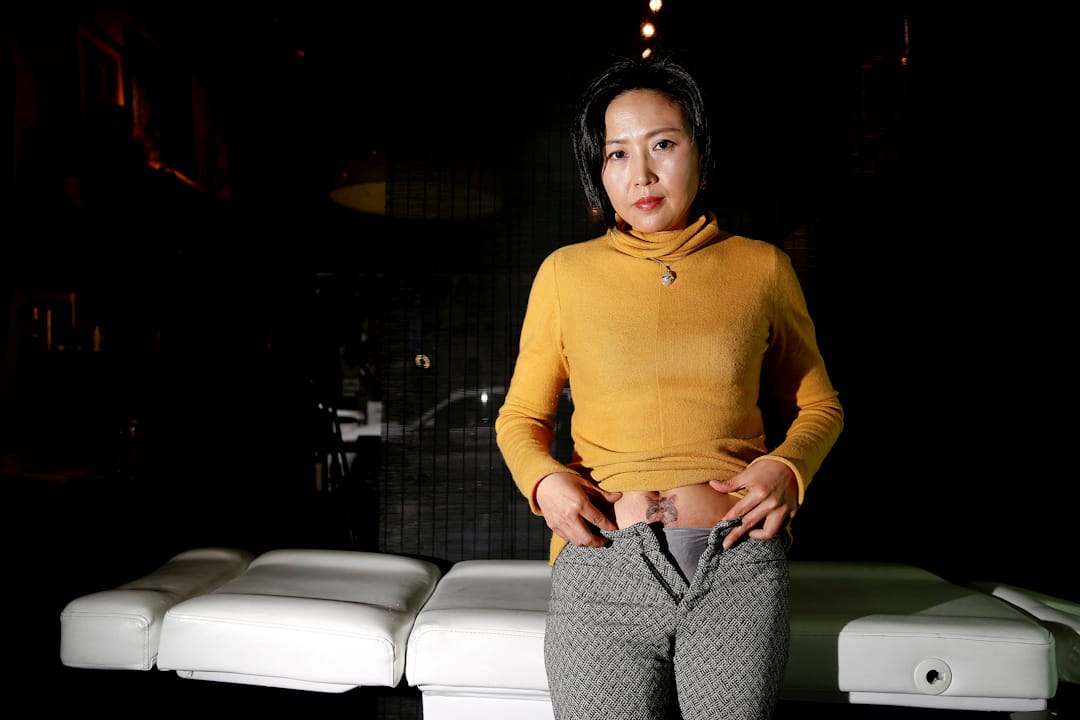 Wang Jing，46歲，育有一名20歲大的女兒。