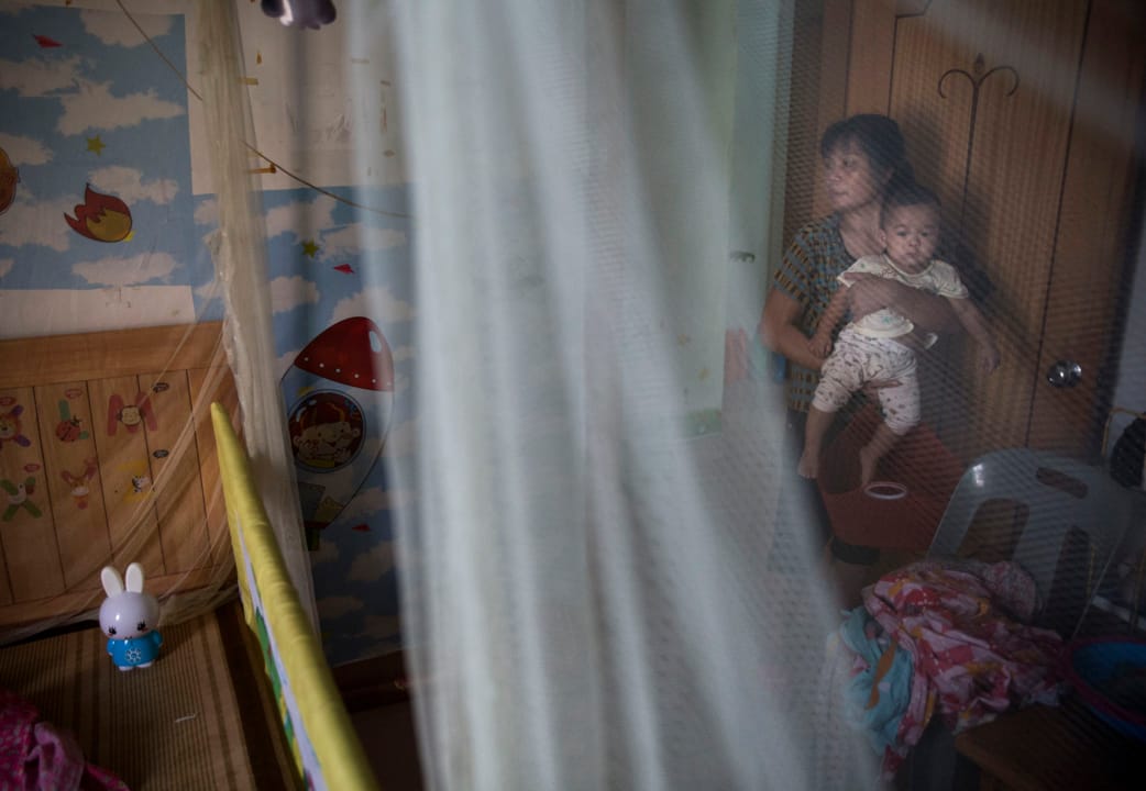 保姆乃至奶媽常被刻畫為沉默堅忍的舊式婦女， 因為老保姆們往往都出現在成年男性作家追溯過往的回憶錄中，所以不免被加添了理想的光環，作為性別化的鄉村勞動者的代表。