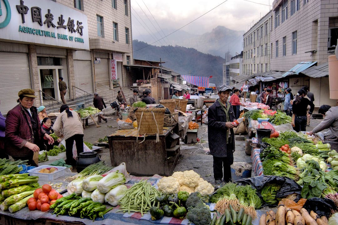 雲南其中一個與緬甸接壤的縣，片馬，市內一個蔬菜市場。