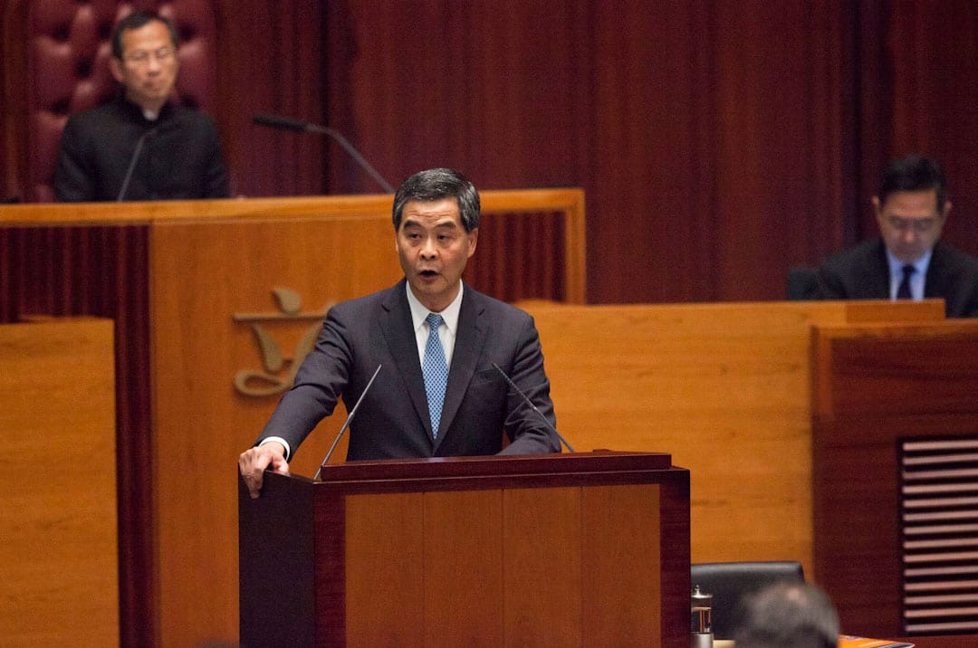 2015年1月14日,特首梁振英發表任內第三份施政報告,內容特別提出香港大學學生報《學苑》討論港獨的文章,引起社會爭論。