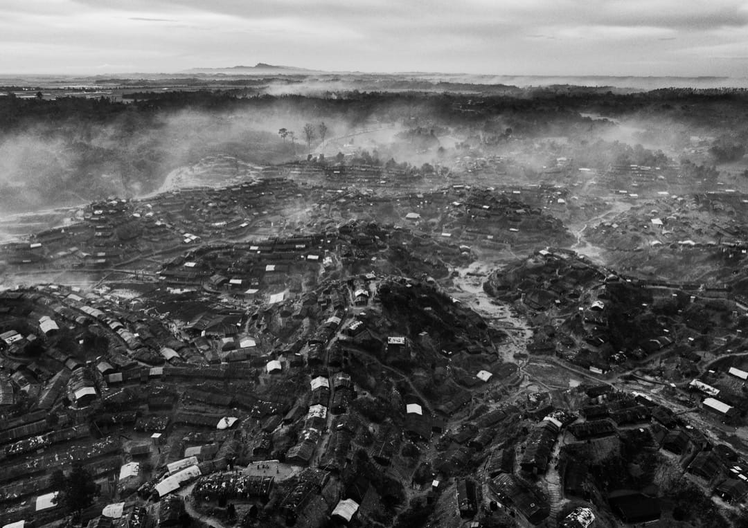 2017年10月2日，羅興亞人在孟加拉科克斯巴扎爾縣所居住的臨時難民營。