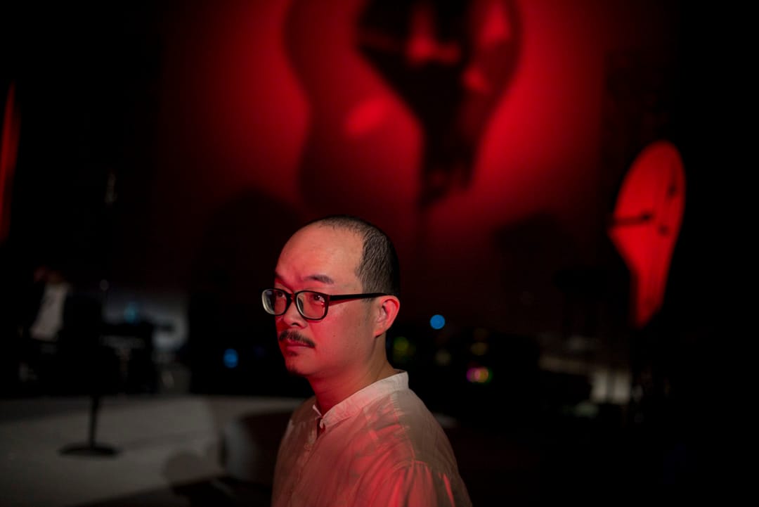 白双全在明曲晚唱音乐会的舞台上。