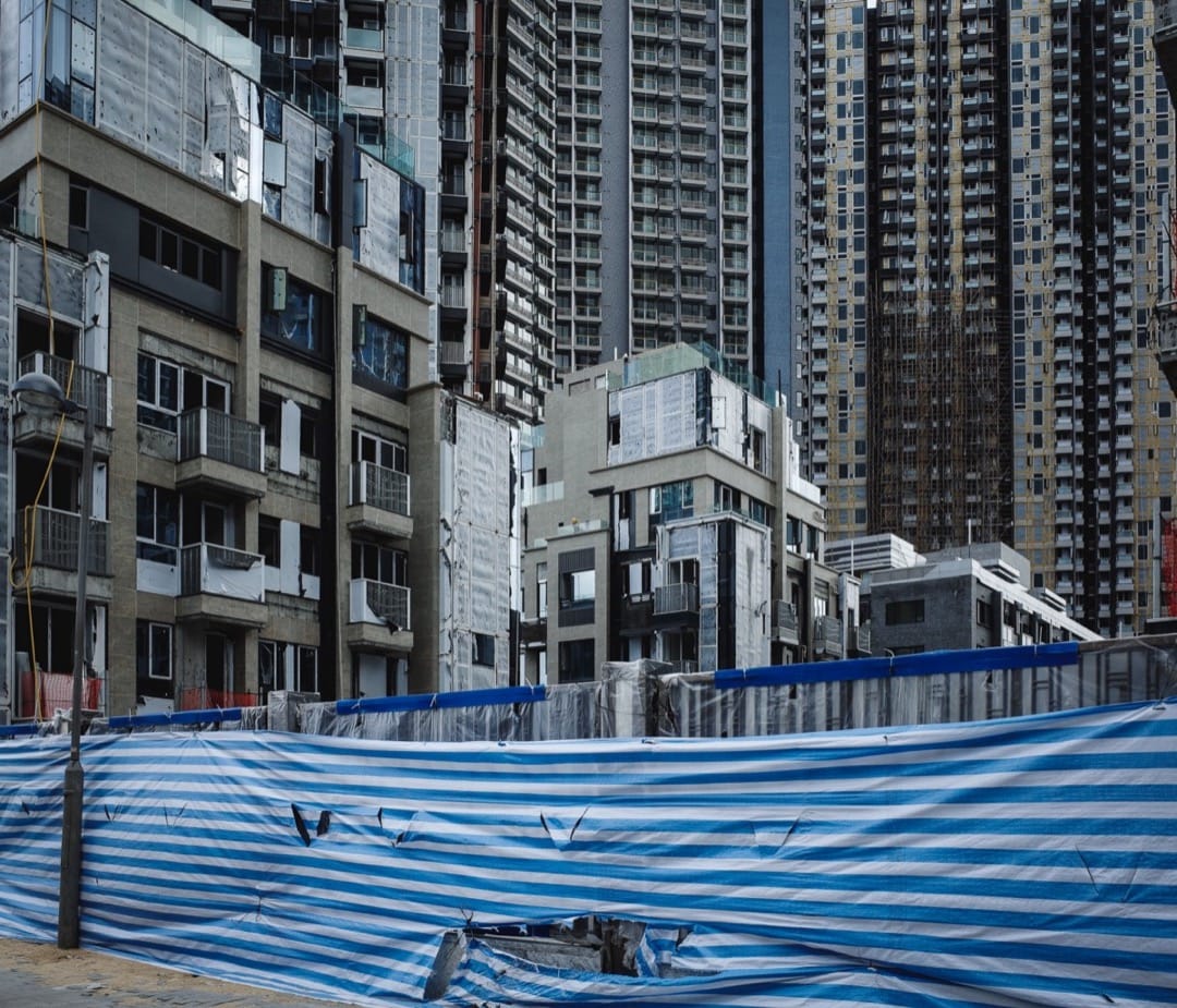 啟德東北少不免淪爲地產項目及公屋發展計劃，當中不乏低密度發展的豪宅。