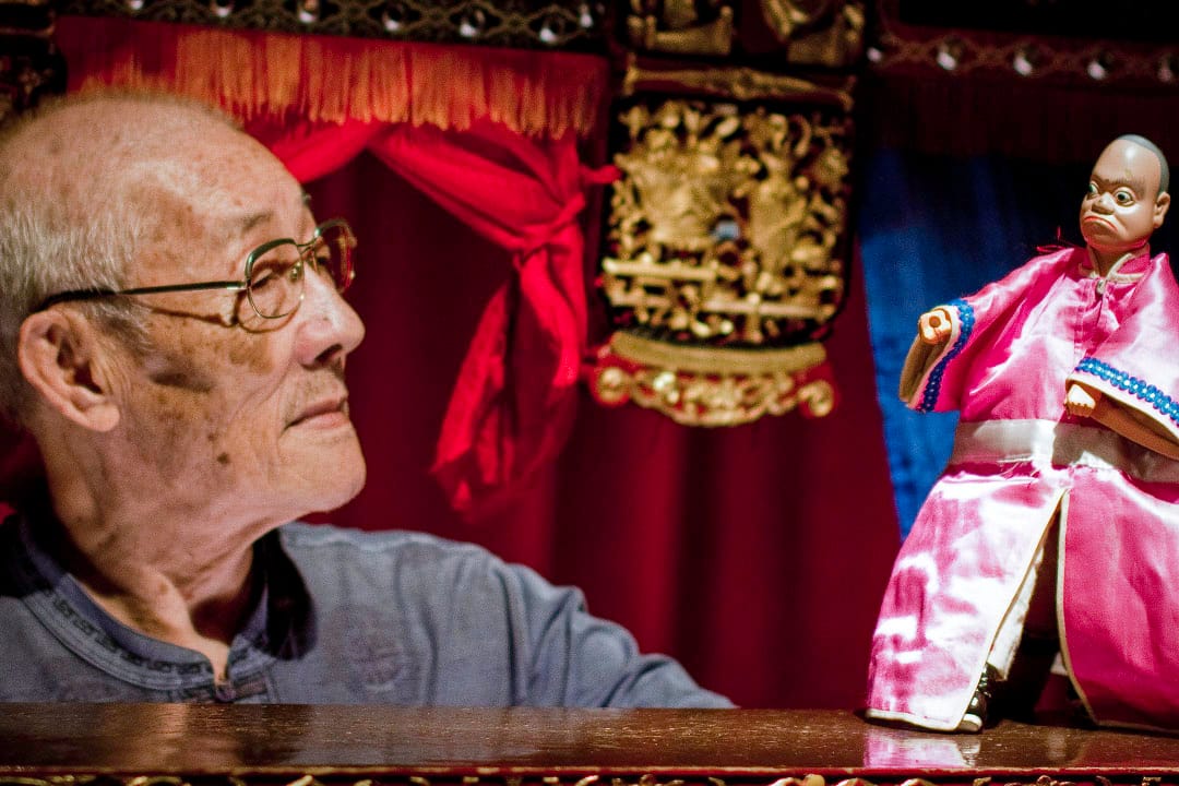 《红盒子》剧照。