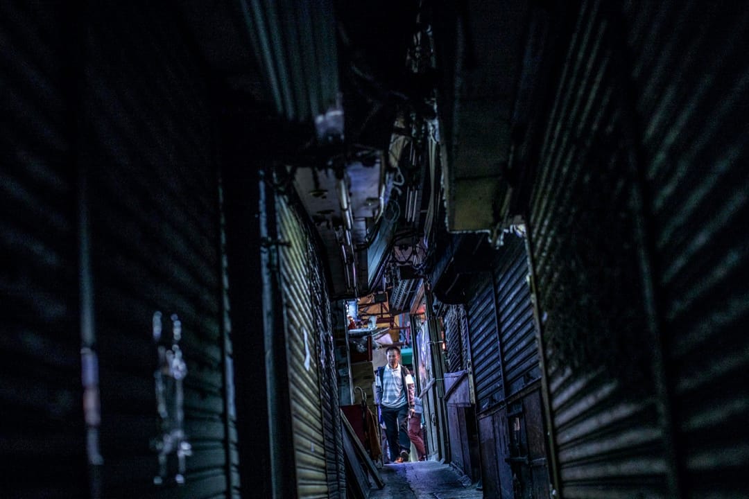 裕民坊的其中一條小巷,曾經容納了多家小店,如今都關閉了。