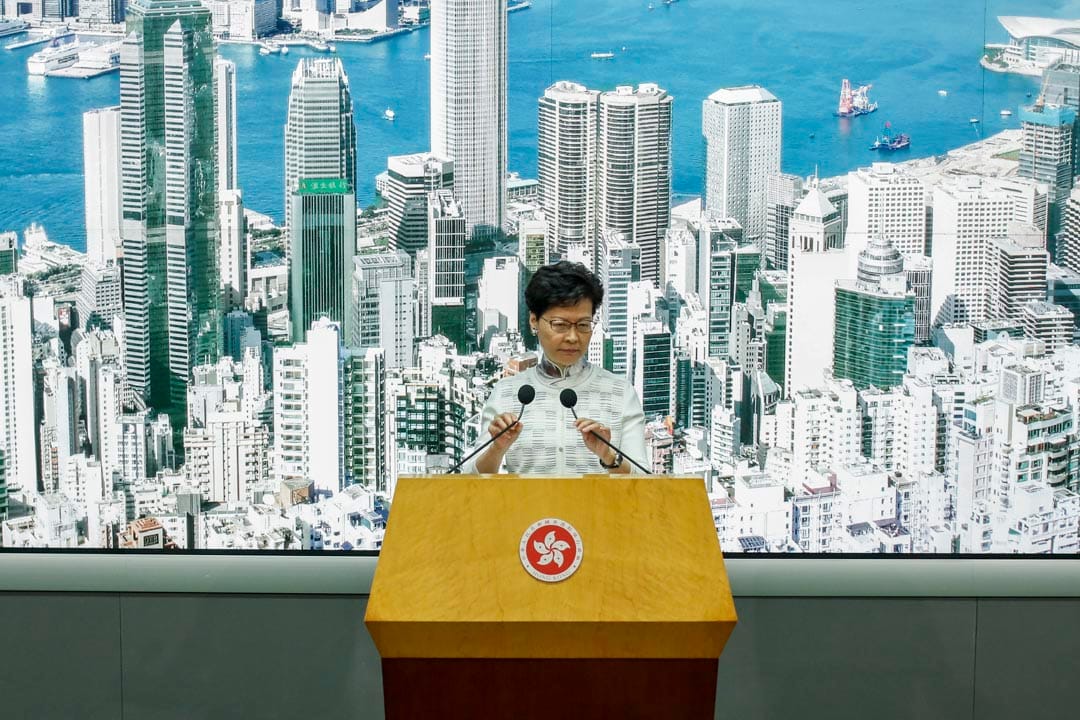 2019年6月15日,林郑月娥召开记者会,宣布暂缓修订《逃犯条例》 。