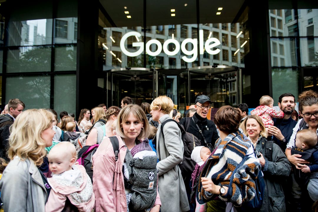 2019年10月16日，倫敦反氣候變化的示威者在Google UK總部外抗議。