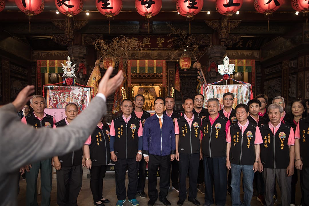 2019年12月21日，宋楚瑜到嘉義的宮廟參拜。