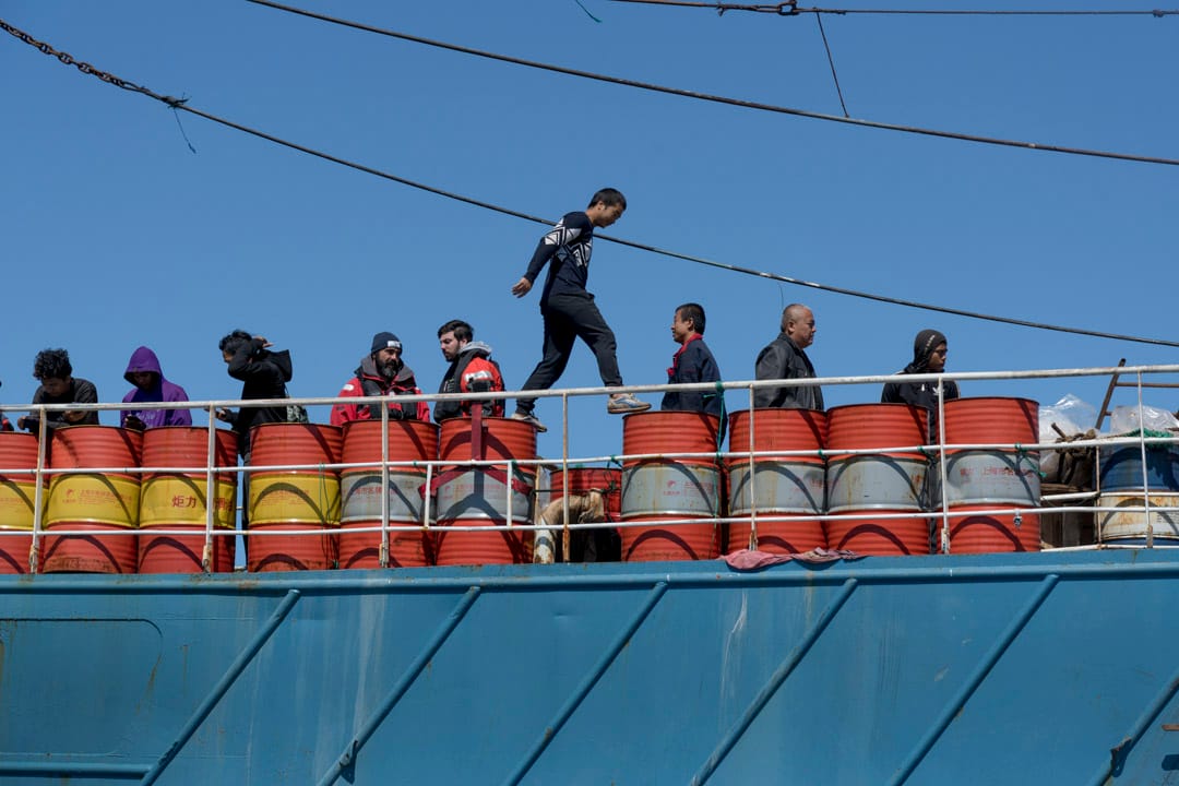 船上最年輕的小王,20出頭,第一次出海,合同簽了兩年。