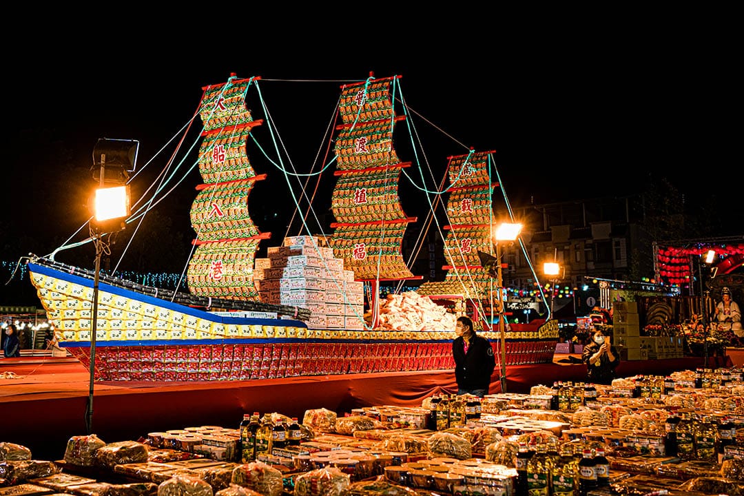 清醮儀式除了總壇恒吉宮媽祖廟之外，另有東西南北四大醮壇，分別為「龍騰東壇」、「虎嘯西壇」、「華現南壇」、「金旺北柱」，各壇均精心佈置。