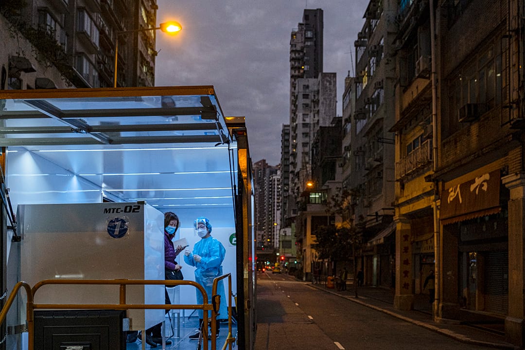 2021年1月20日佐敦，政府設置檢疫站及流動檢疫車，供市民接受2019冠狀病毒測試。