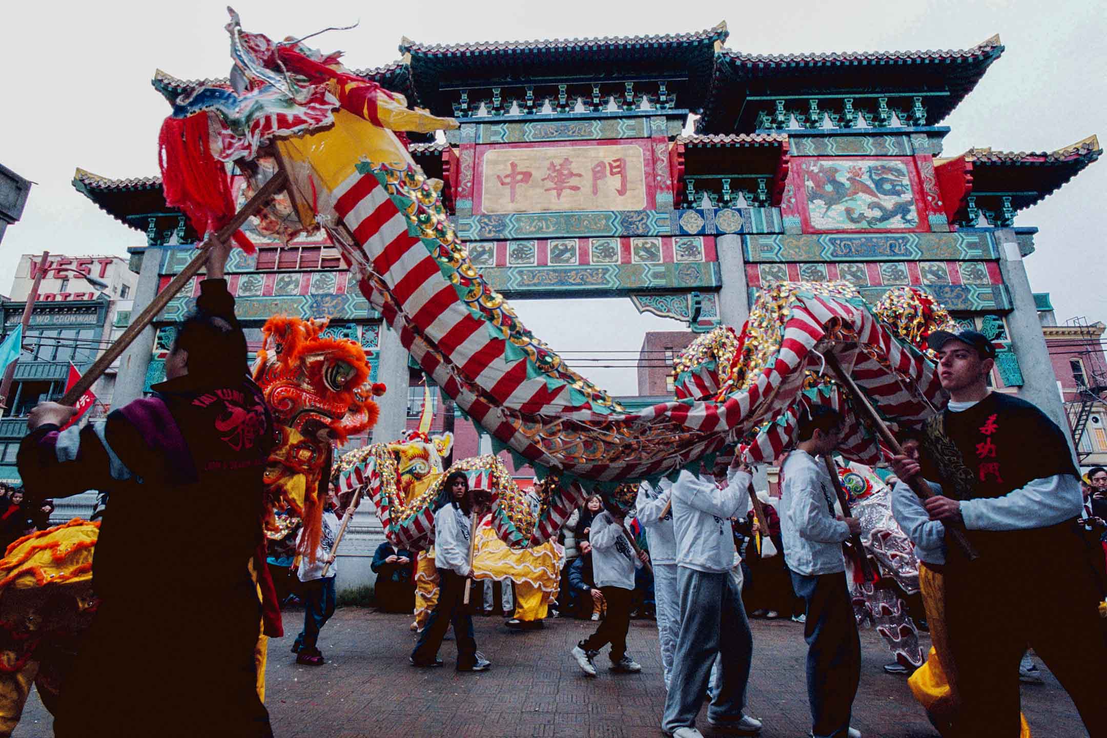 2002年2月17日加拿大溫哥華,農曆新年遊行期間。