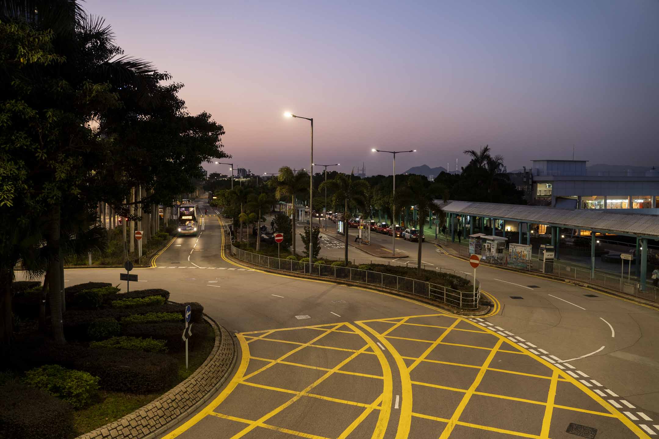 2022年2月25日，晚上6时45分，中环。