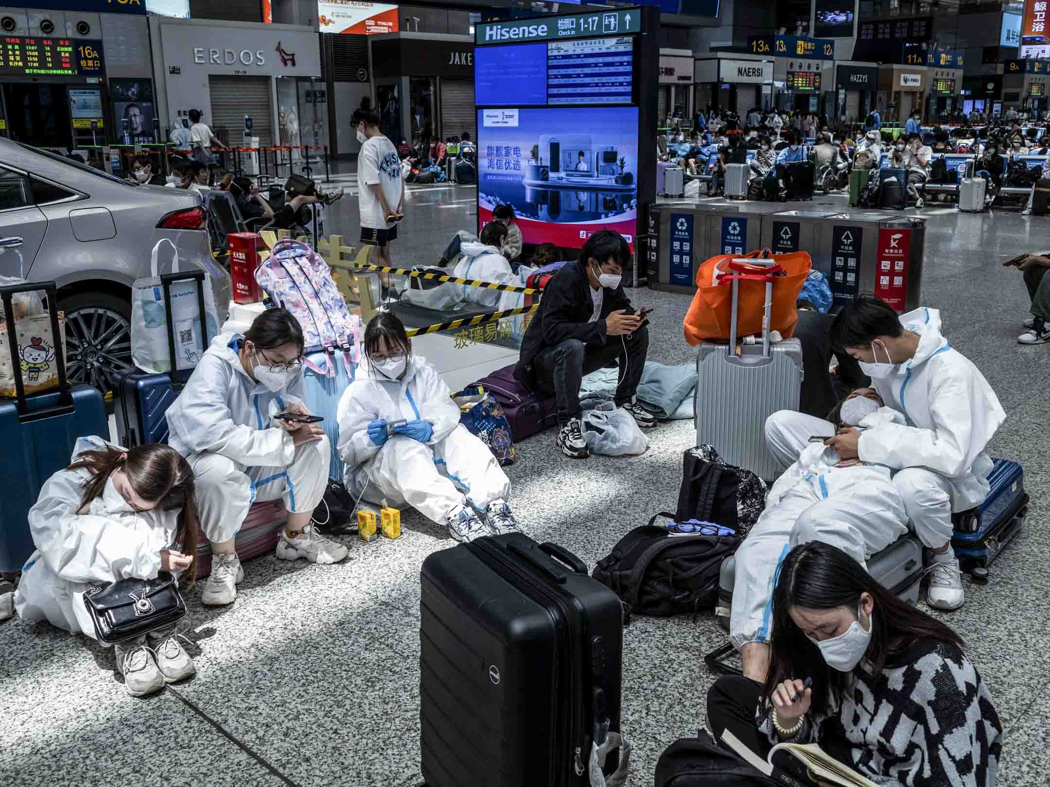 2022年5月22日，上海虹橋高鐵站出境大堂。