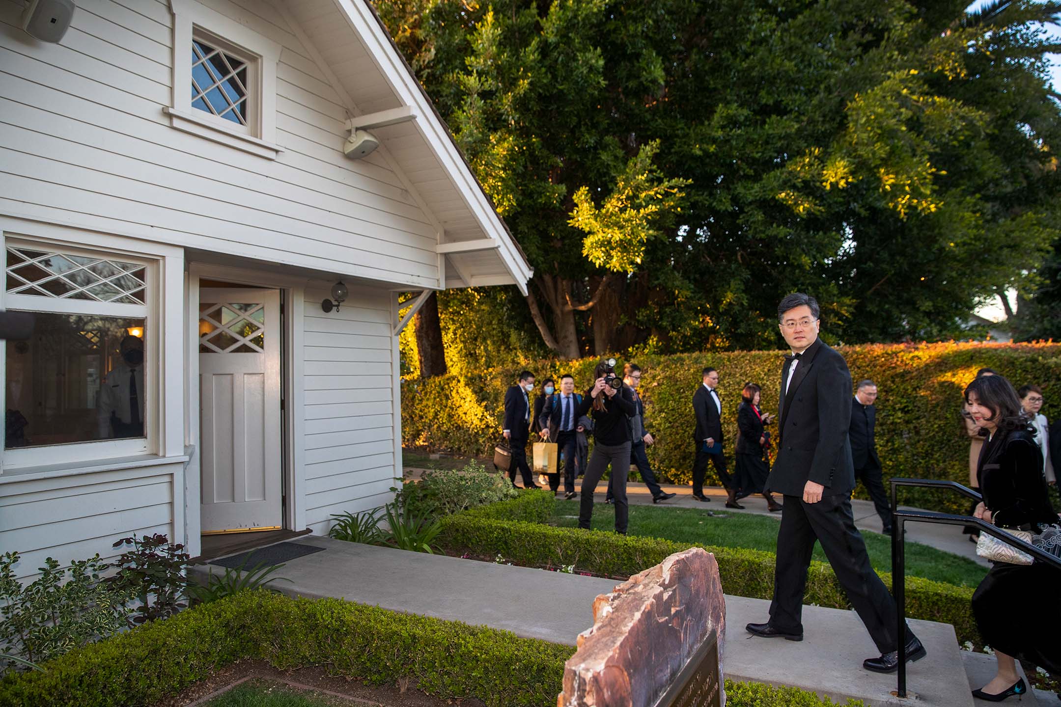 2022年2月24日,美國加州,中國時任駐美大使秦剛首次出訪美國西岸。攝:Allen J. Schaben / Los Angeles Times via Getty Images