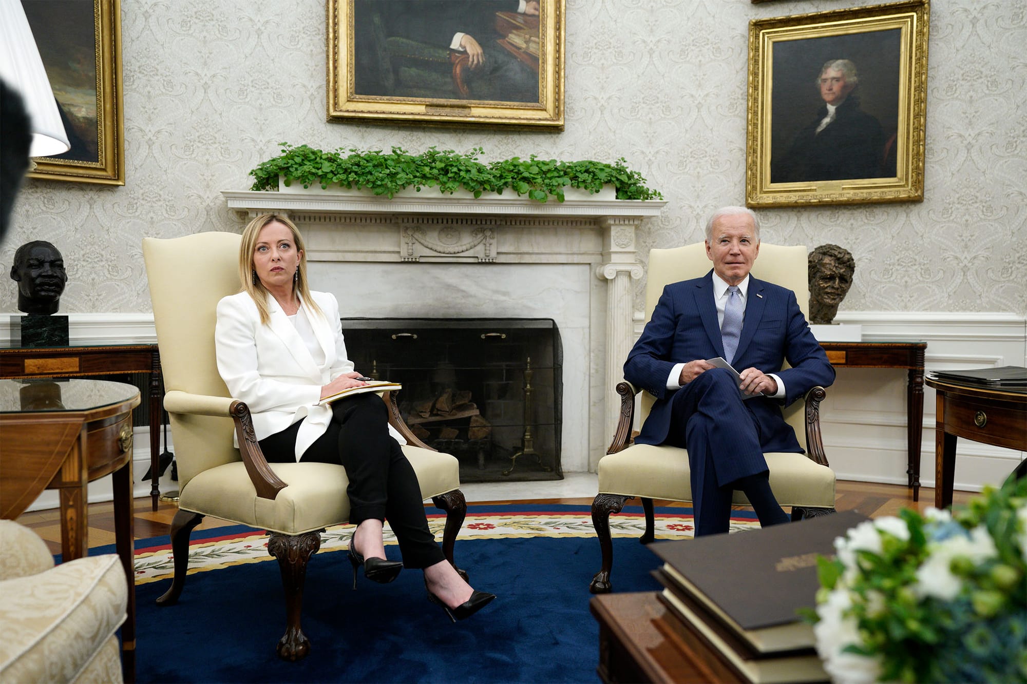 2023年7月27日,美國,美國總統拜登與義大利總理梅洛尼會面。攝:Yuri Gripas/Abaca/Bloomberg via Getty Images