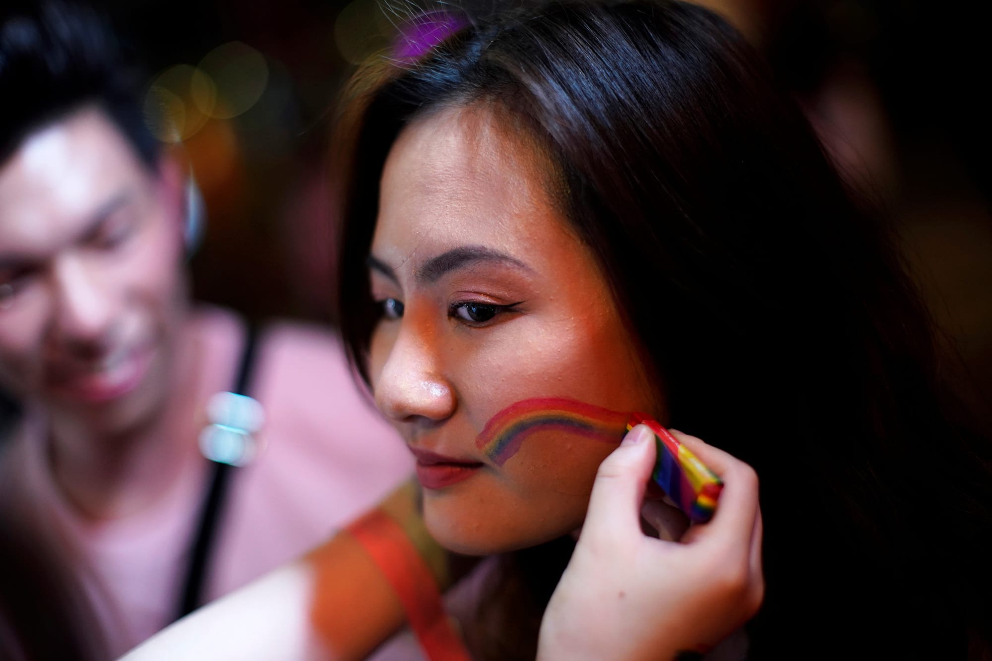 2019年6月15日,中国上海,一名女士参与“上海骄傲节”的粉红派对。摄:Aly Song/Reuters/达志影像