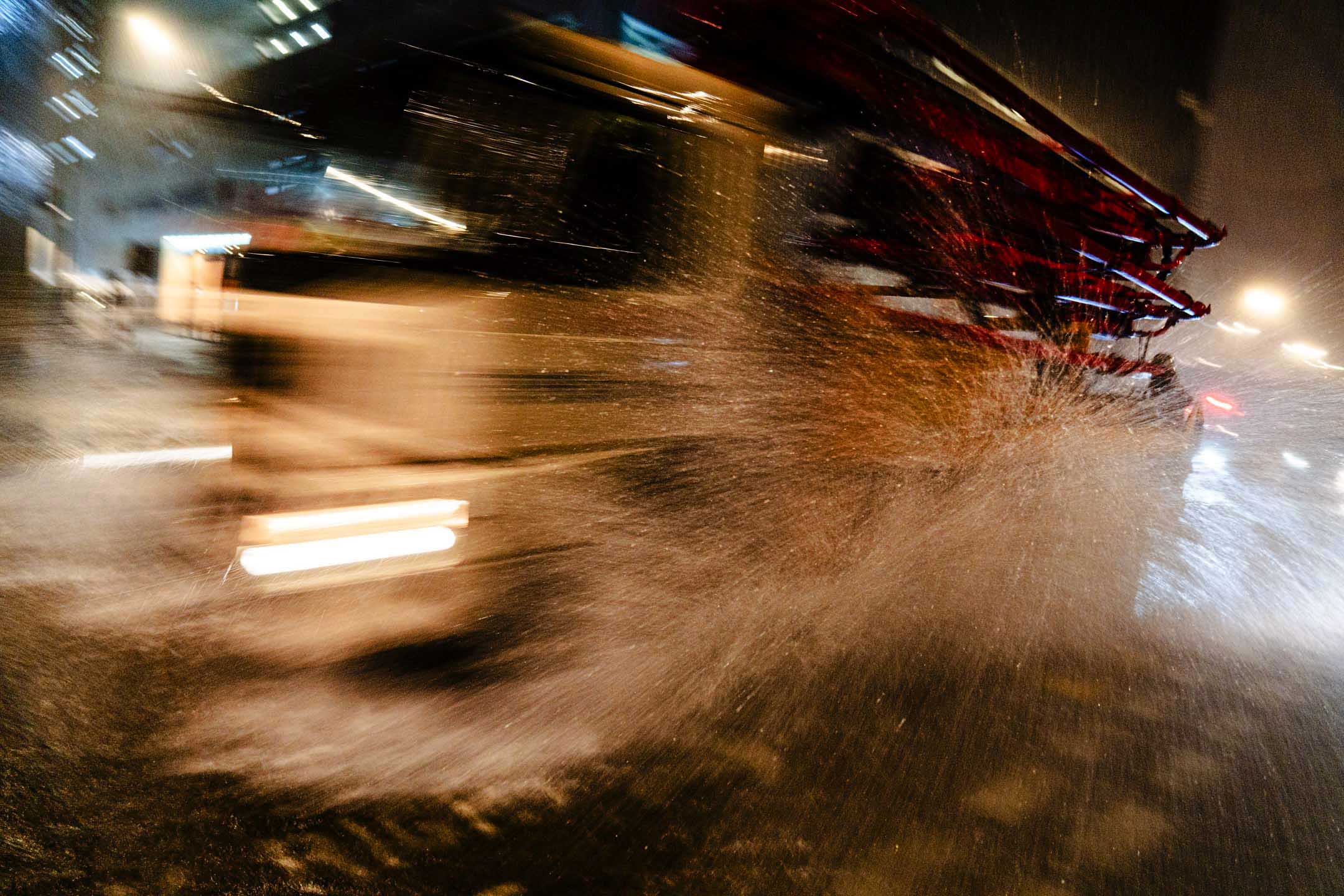 2023年9月8日,香港,自有纪录以来最大的暴雨令多区水浸。摄:Ryan Lai/端传媒