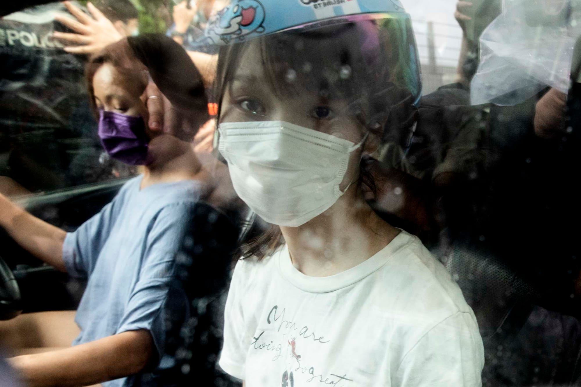 2021年6月12日,周庭因2019年包圍警總案判囚10個月,於大欖女懲教所服刑,刑滿後出獄。 攝:林振東/端傳媒