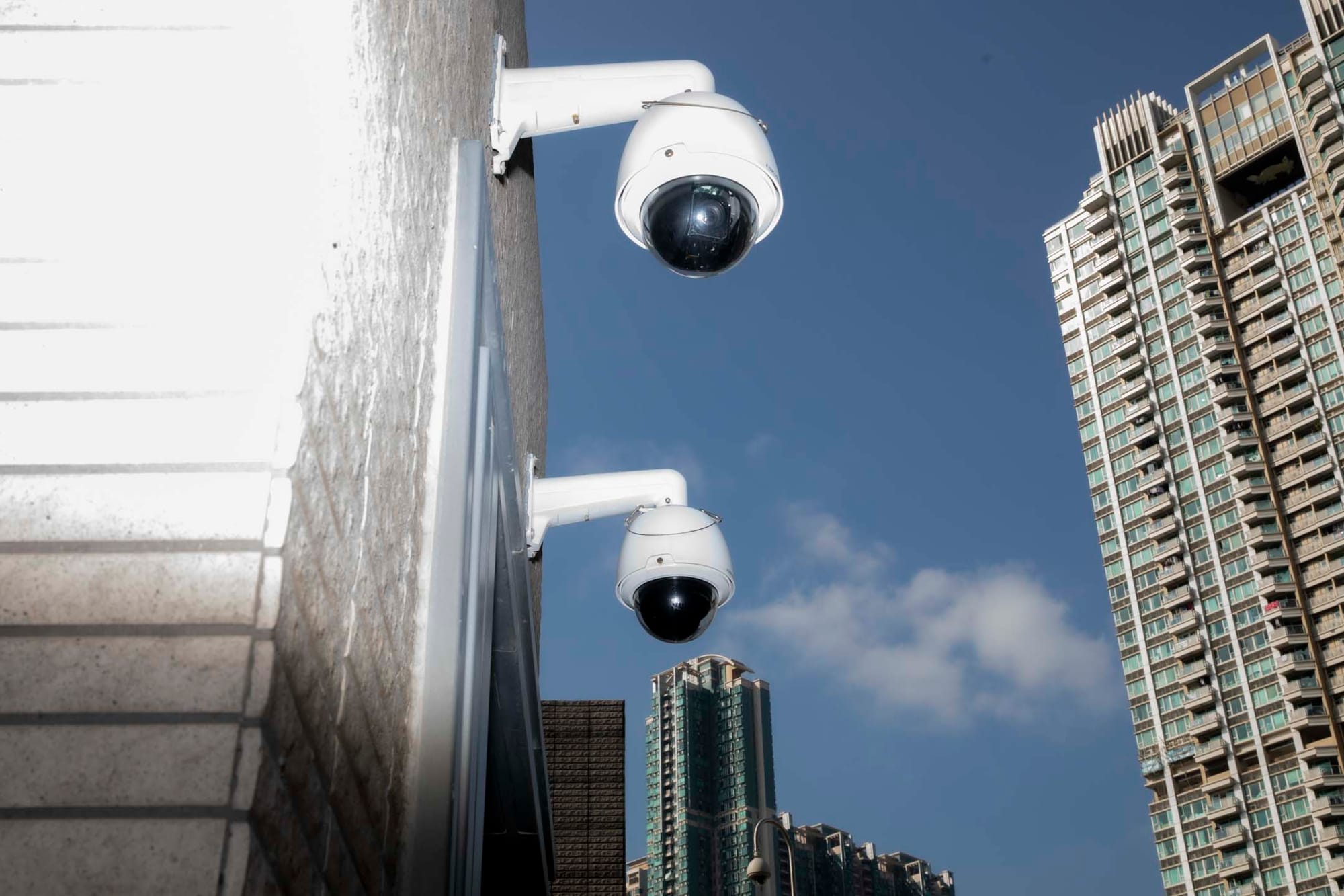 2021年12月30日，西九龍法院外的監控鏡頭。攝：林振東/端傳媒