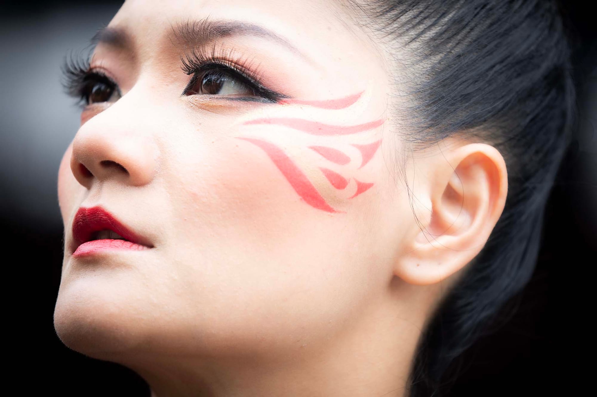 2024年5月20日，台北，中華民國第十六任總統副總統就職典禮，一名表演者的臉。攝：陳焯煇/端傳媒