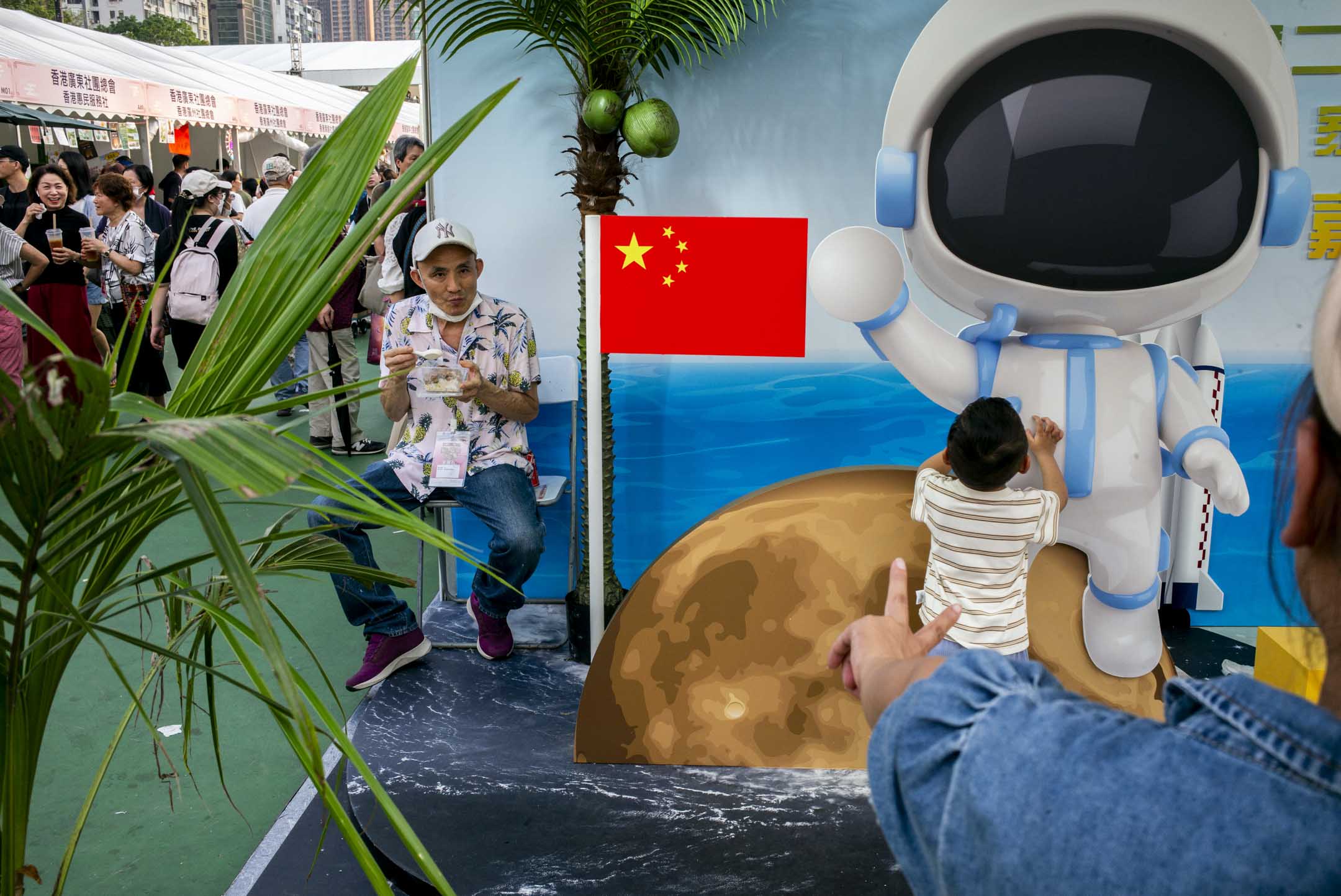 2024年6月2日,第二屆同鄉社團家鄉市集嘉年華在維園舉行。攝:林振東/端傳媒