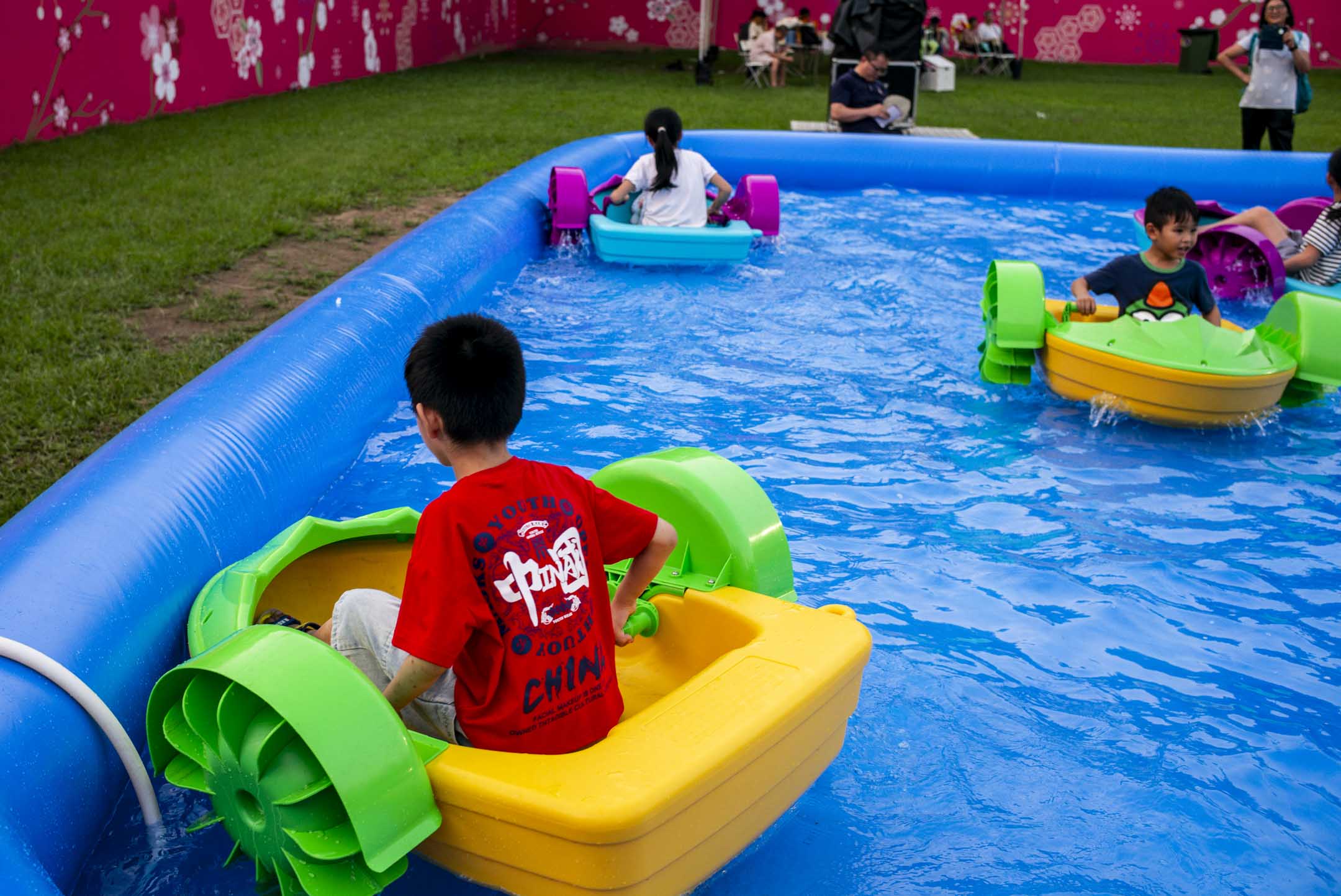 2024年6月2日,第二屆同鄉社團家鄉市集嘉年華在維園舉行。攝:林振東/端傳媒