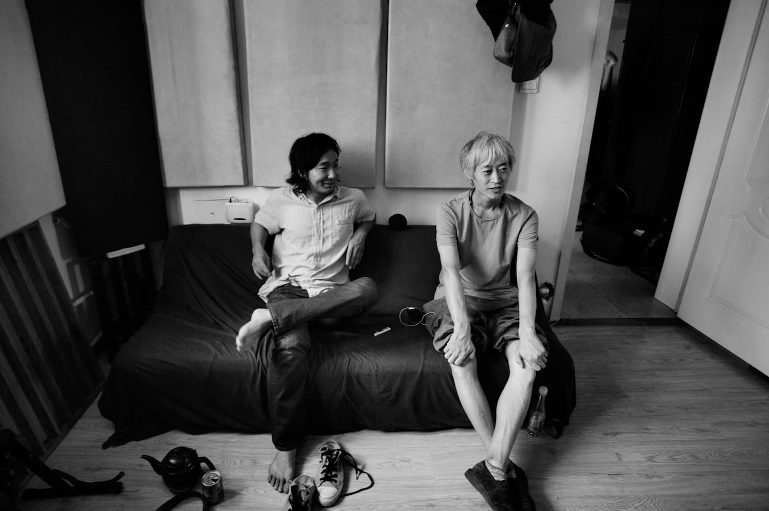 小河(右)與萬能青年旅店樂隊主唱董亞千(攝:吳戀)