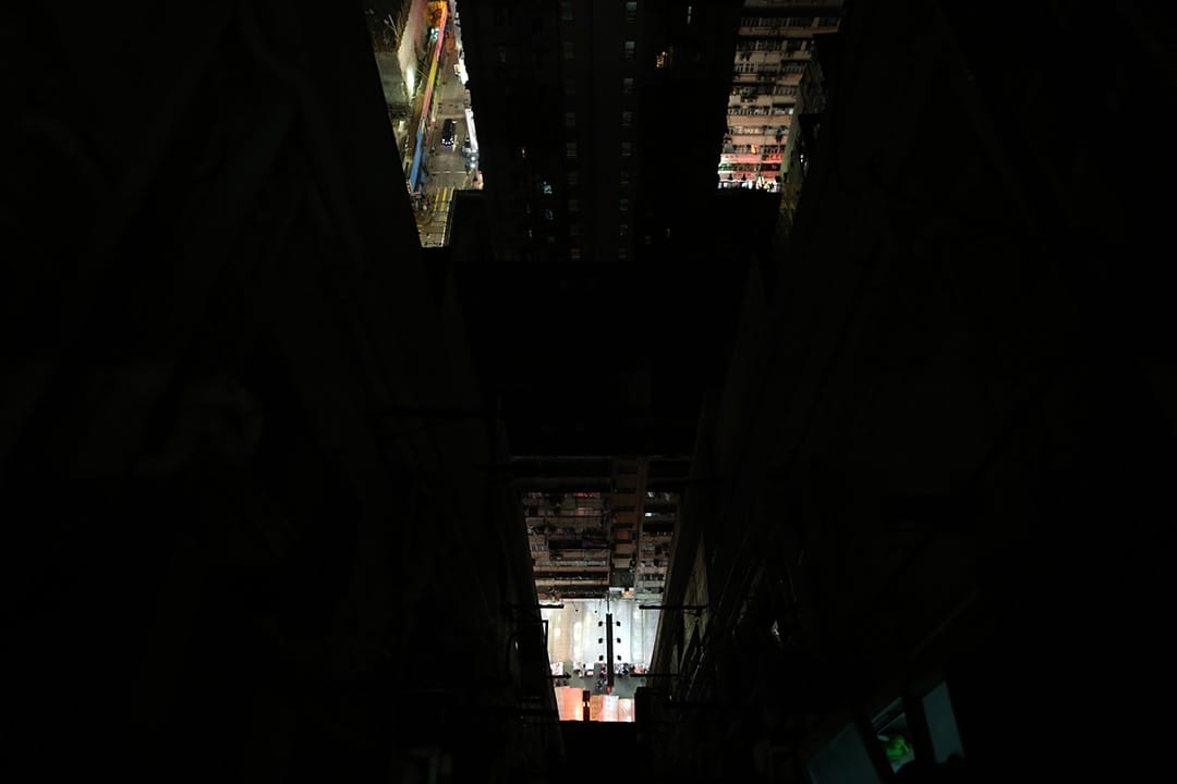 黃姓學生,15歲,中學四年級,旺角。16/12/15