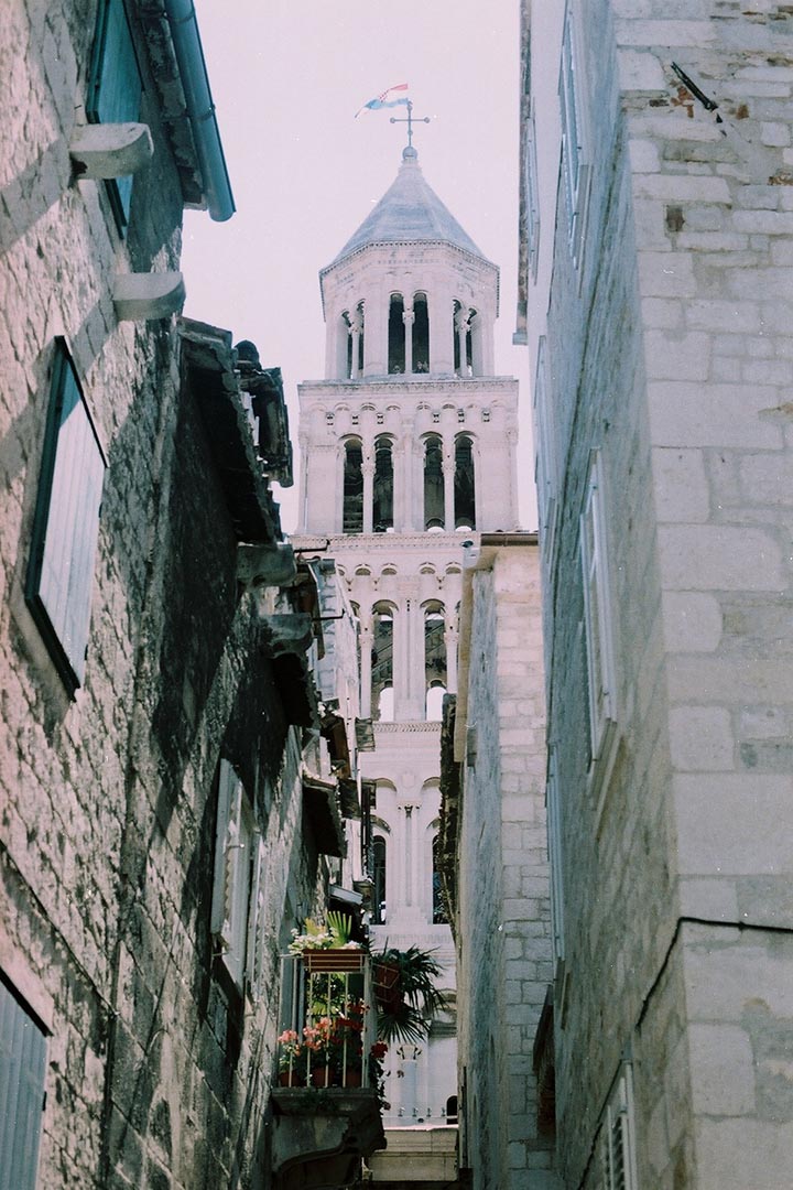 Cathedral of Saint Domains内的 Bell Tower 曾是市内最高的建筑，守望着整个 Split 的发展。作者提供