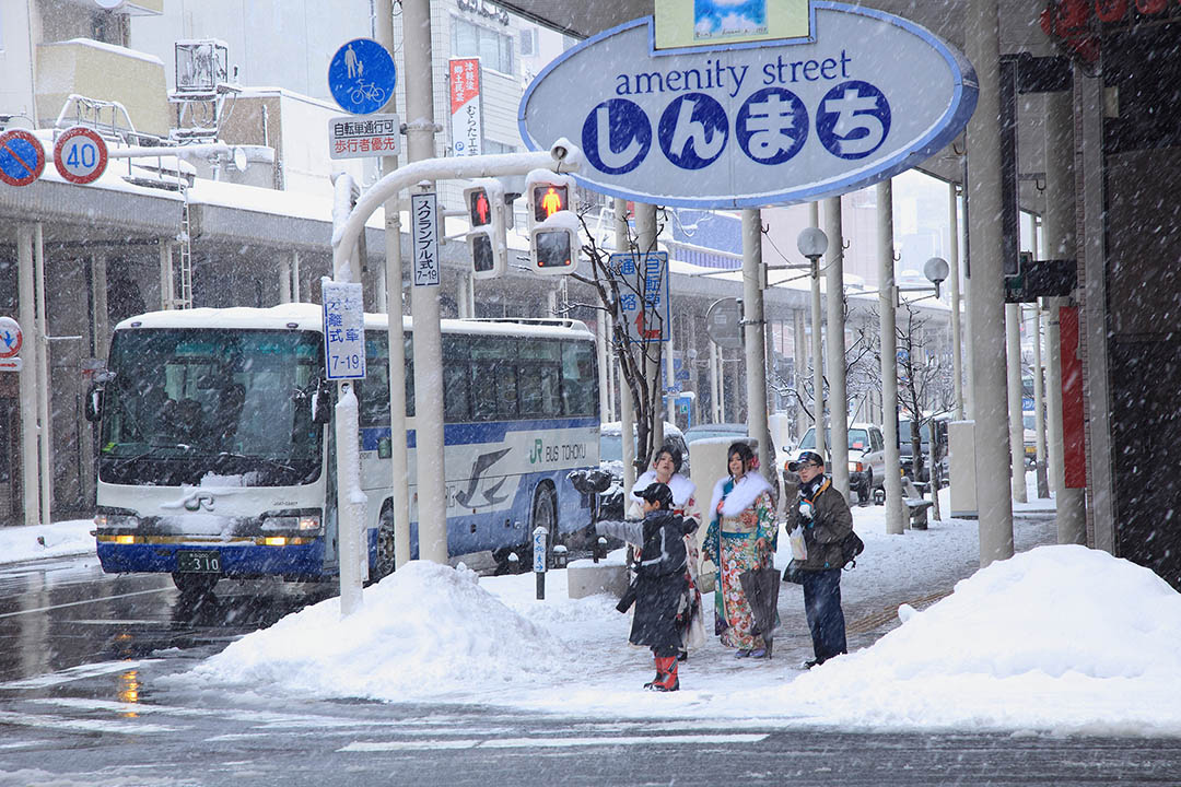 下著大雪的輕津。