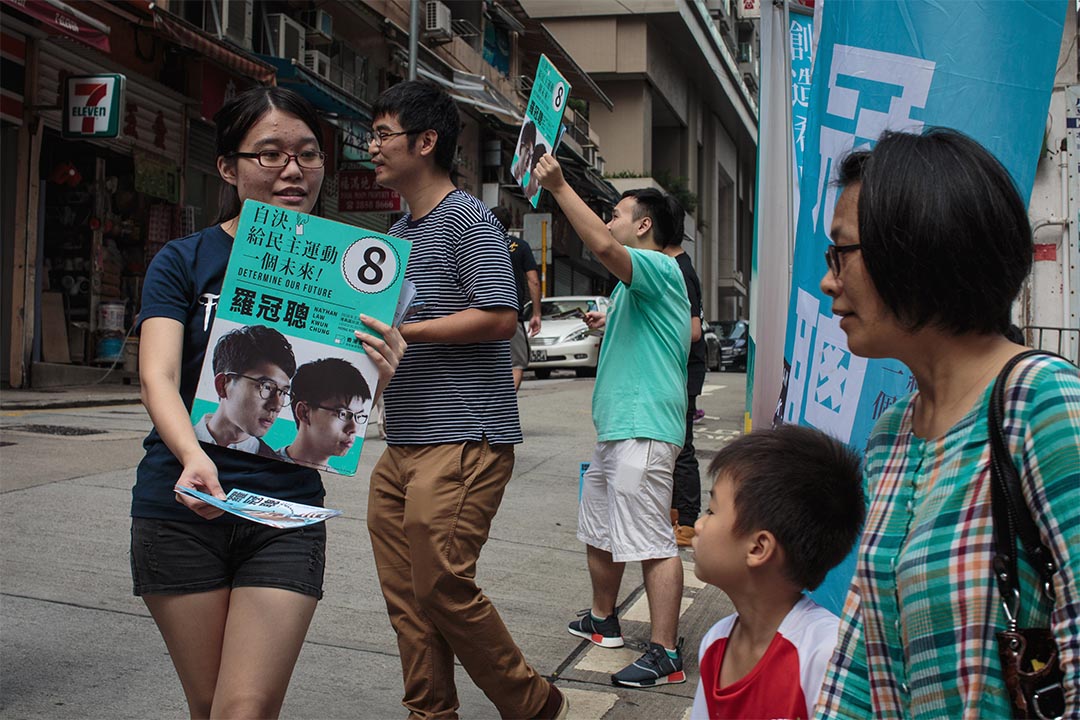 2016年9月4日，梁丽帼到香港众志在西营盘的街站，为罗冠聪助选。