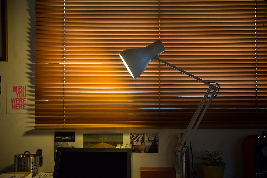 Anglepoise Type 75 Mini Desk Lamp。