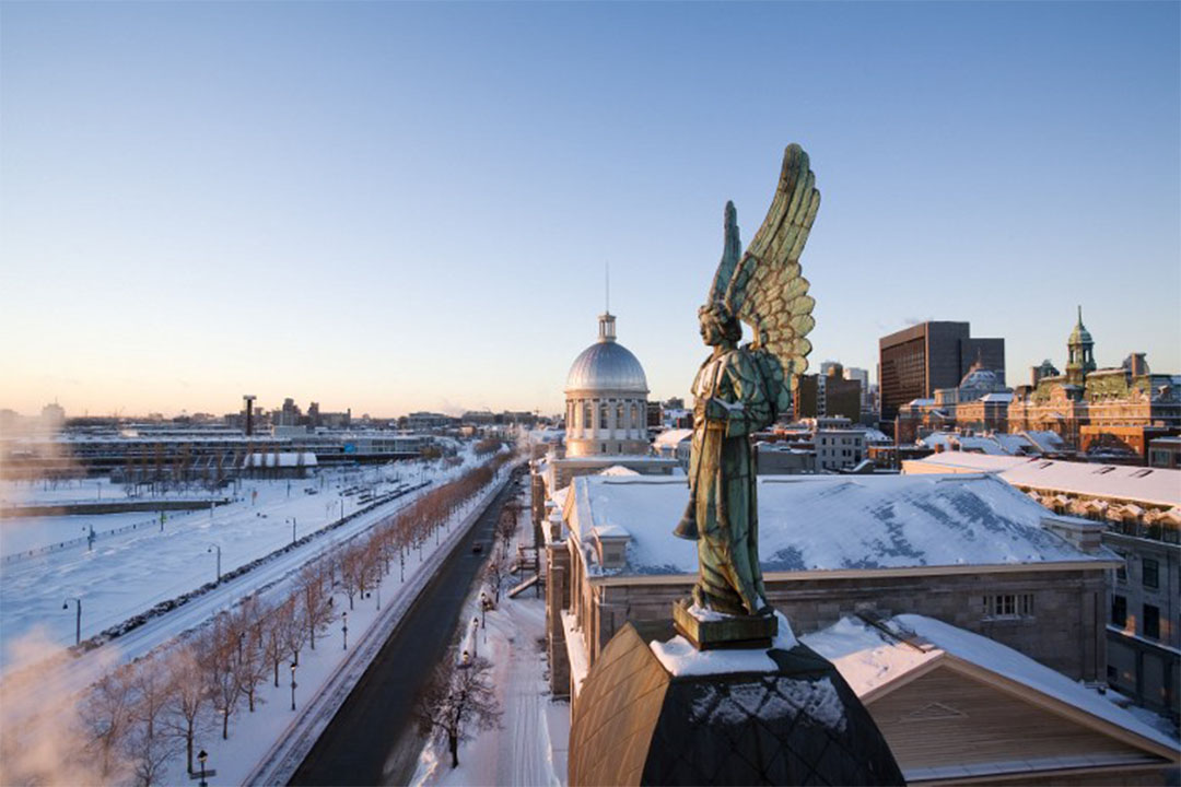 邦斯克斯聖母教堂（La chapelle Notre-Dame de Bon Secours 面對着港口的聖女。