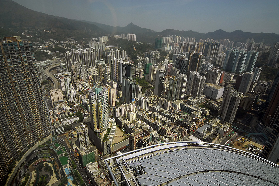 梁锦松指香港年輕人面臨無法上樓、無法向上流、沒法上位的三大發展困難。