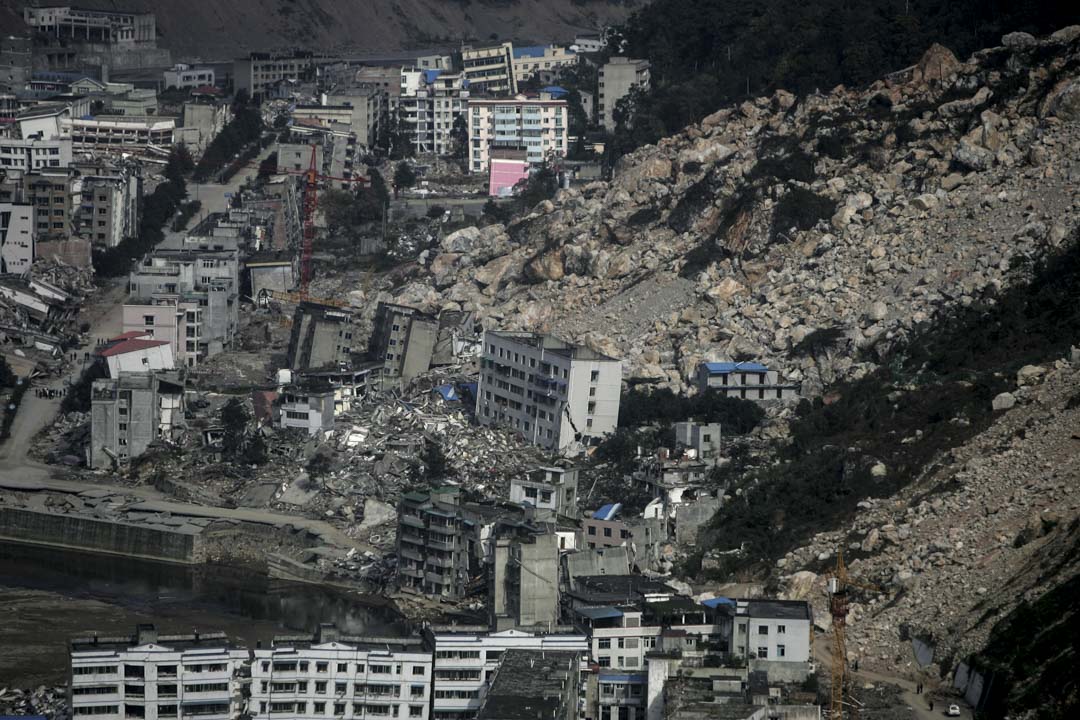 汶川大地震後，身體各處進行截肢、急需康復治療的傷員超過了7000人。而2008年的中國，醫療康復體系薄弱而不成熟。