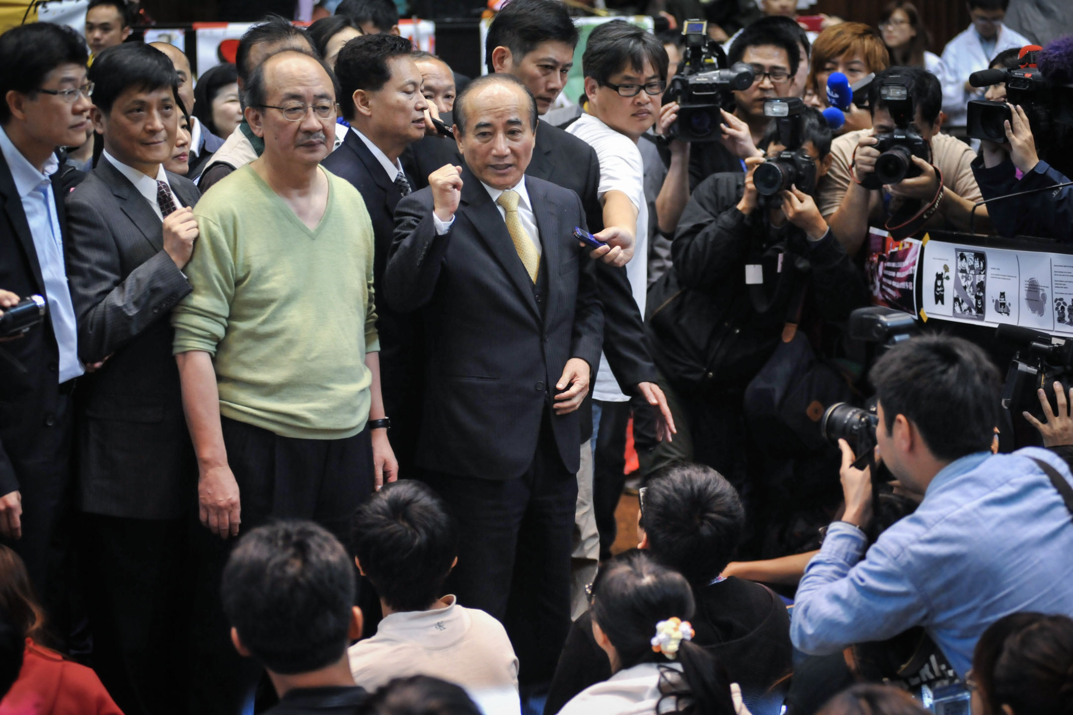 「台灣公道伯」2015年一設立，就旋風般竄紅政治圈，直今天都還是台灣的經典案例之一。  