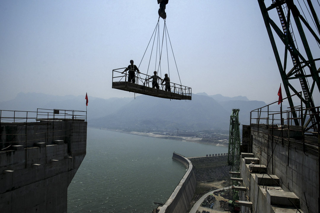 2006年5月19日，三峽大壩主體工程最後一倉混凝土正式開始澆築。